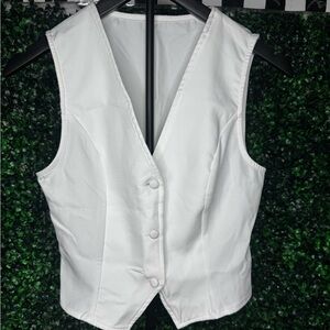 Chic White Buttoned Women's Blouse